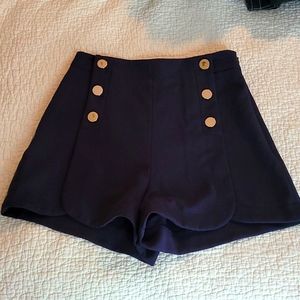 High-waisted navy sailor shorts